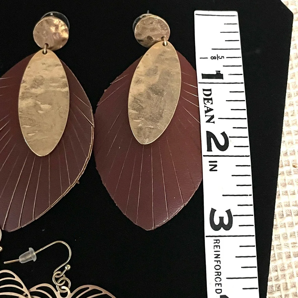Boho 2‎ pairs Dangle Earrings, Gold Burgundy Feather and Large Gold leaves